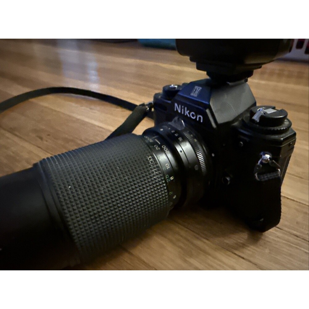 Nikon EM with 80-200mm‎ Vivitar(Kobori) Sunpak Flash Works - Picture 5 of 16